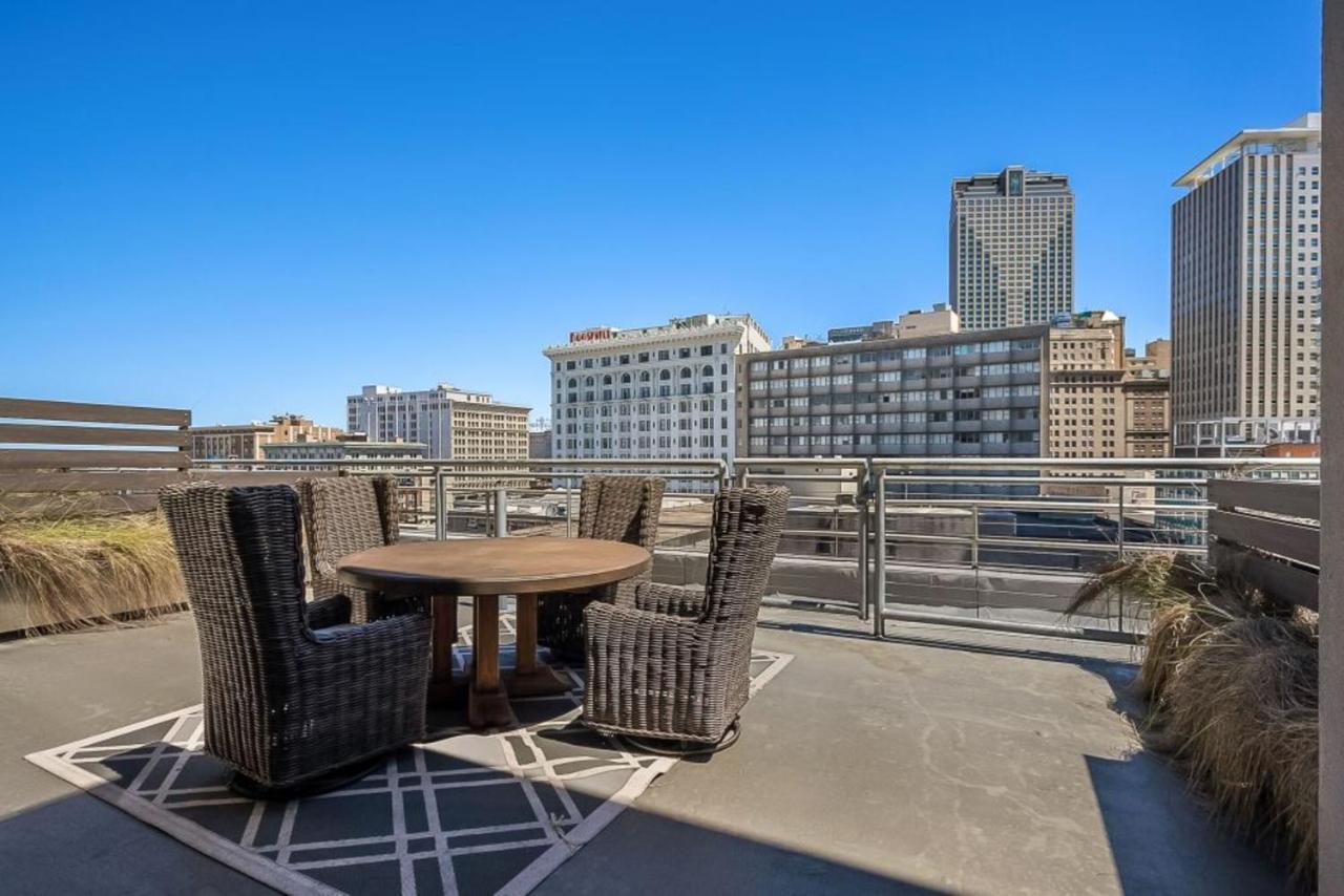 Luxury 4 Bedroom - Short Walk To Bourbon Street *