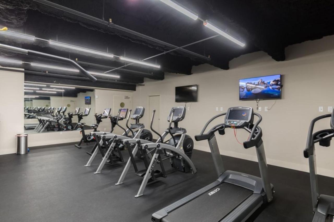 Luxury 4 Bedroom - Short Walk To Bourbon Street