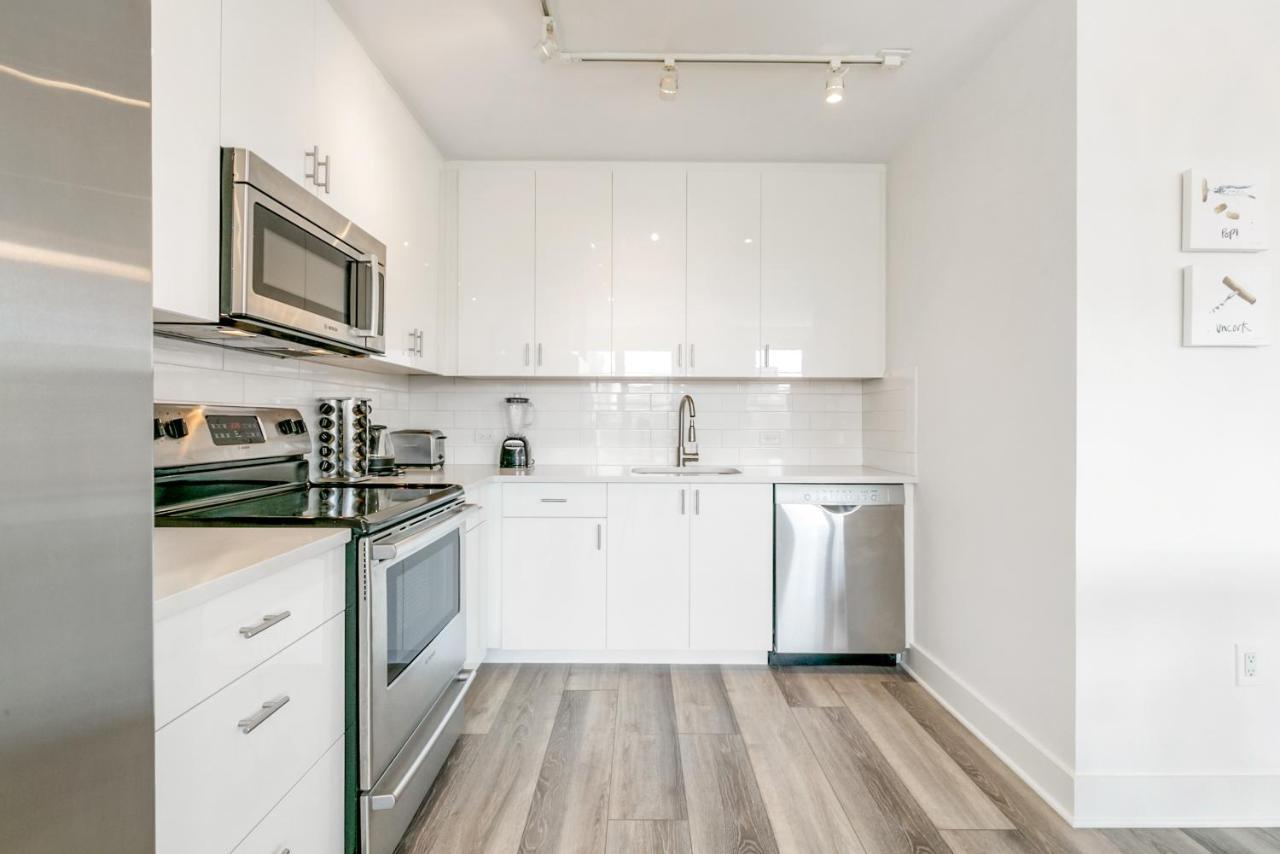 Luxury 4 Bedroom - Short Walk To Bourbon Street Holiday home New Orleans