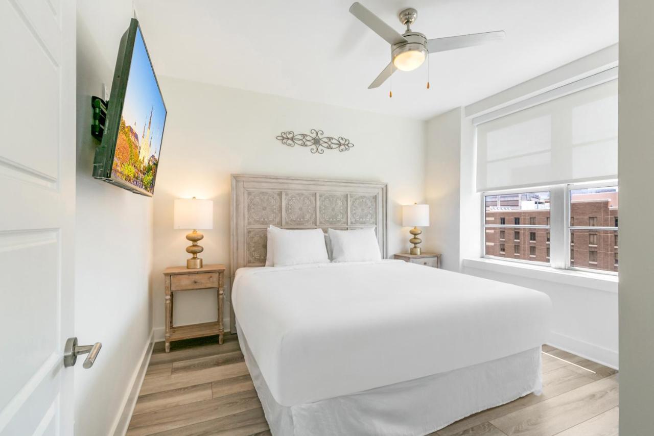 Luxury 4 Bedroom - Short Walk To Bourbon Street *