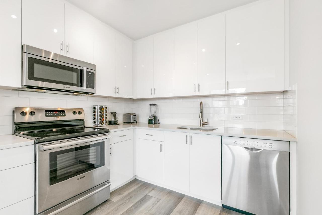 Holiday home Luxury 4 Bedroom - Short Walk To Bourbon Street *